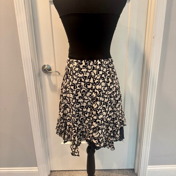 cabi Reversible Skirt, #466, Polka Dots and Bows, M, EUC - Picture 5 of 12